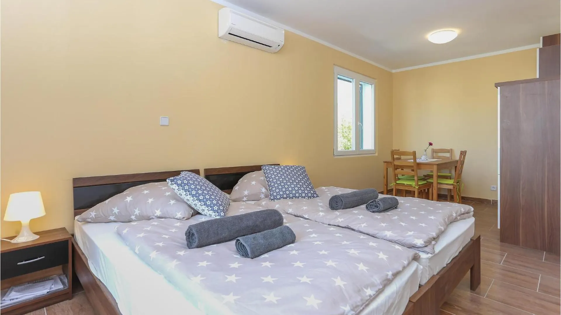Nice Apartment In Kastel Stari With Kitchen Kastela Croatia