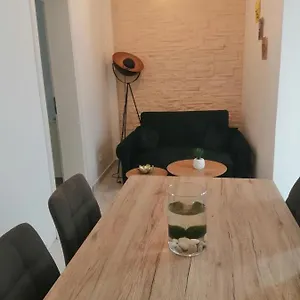  Apartment Marita